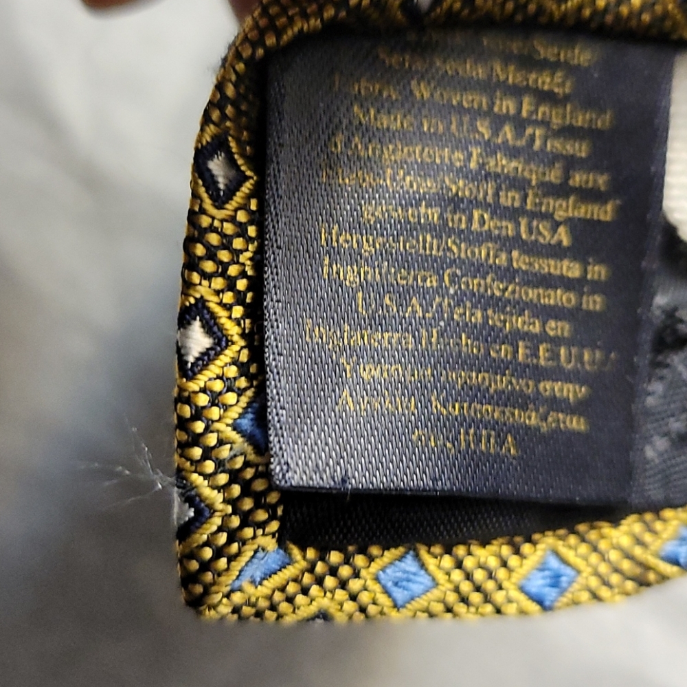 BROOKS BROTHERS 100% SILK NECKTIE - Picture 9 of 12